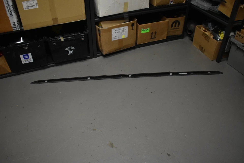 2017-2019 AUDI A4 PREMIUM ROCKER MOLDING LEFT SIDE FACTORY OEM - Image 4 of 4