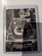 2023-24 Upper Deck Young Gun Canvas Black and White #C107 Aidan McDonough