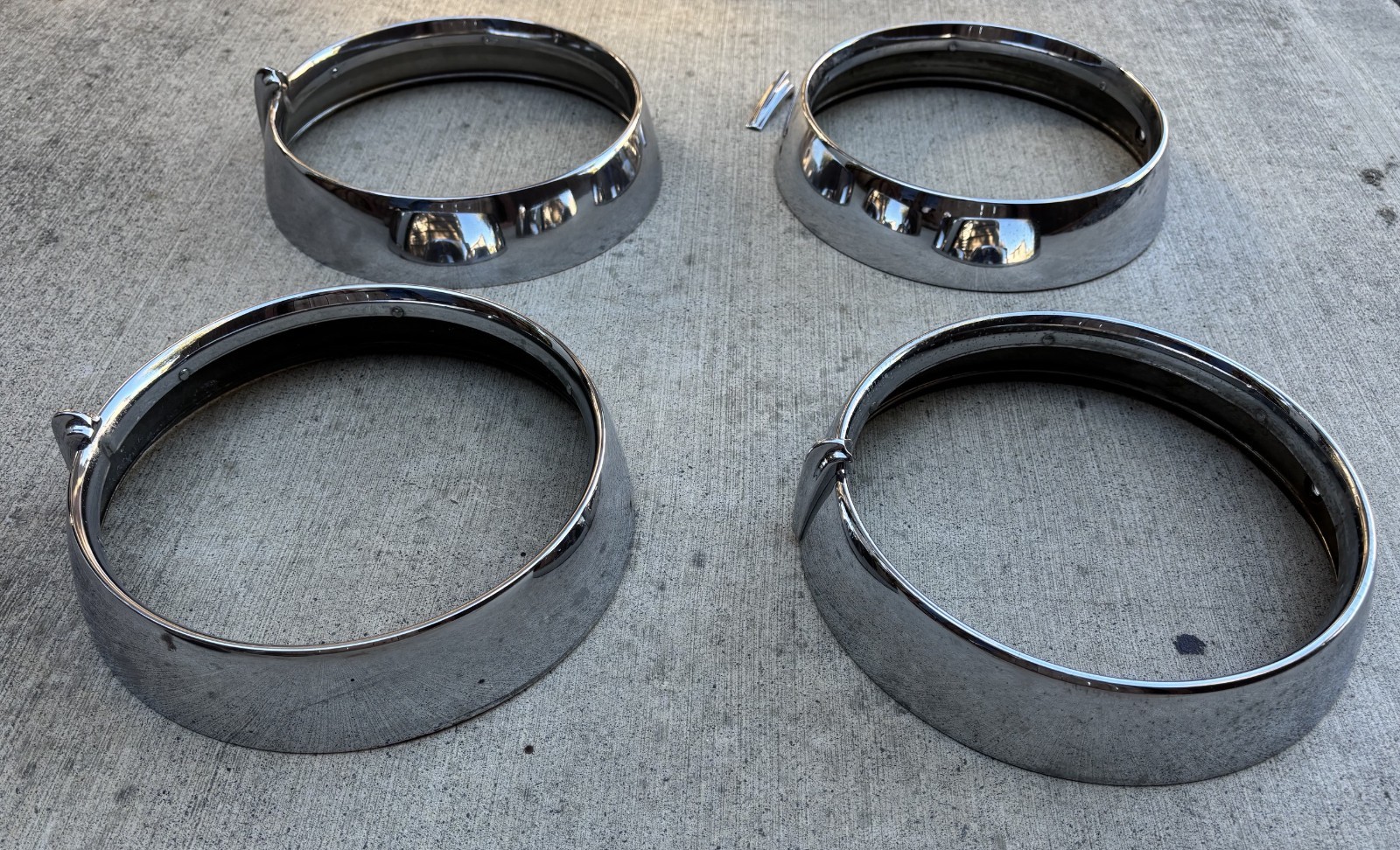 Rolls-Royce Silver Cloud Headlight frame