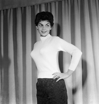 Nadja Regin Serbian actress UK to make her second English TV Film - Old Photo 6