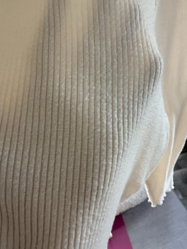 Top corto American Eagle manga larga crema talla XL Foto 3 de 4