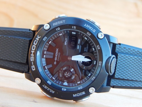 Casio CARBON CORE GUARD GA-2000 5590 Men's Wrist Watch 200 meter Excellent - Picture 2 of 9