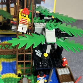 LEGO Pirates Forbidden Island 6270 Boxed Set  w/ Mini Figures & Instructions*See