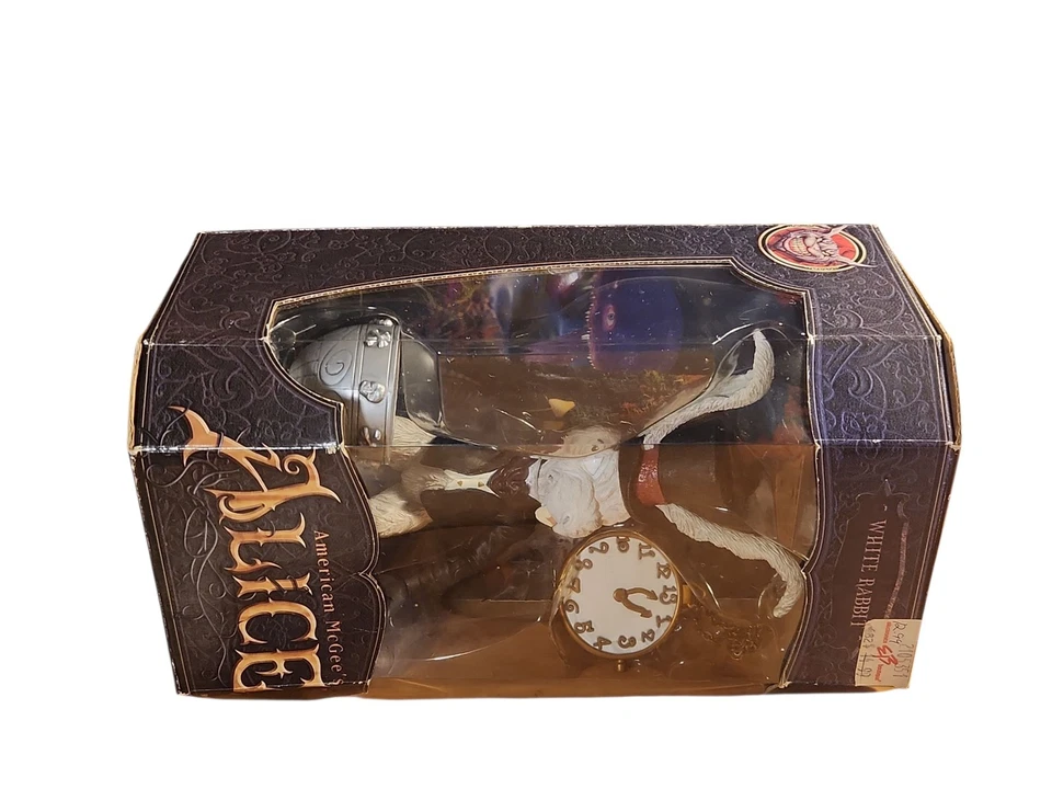 Figura American Mcgee’s Alice White Rabbit Nueva en Caja por EA Games Foto 4 de 4