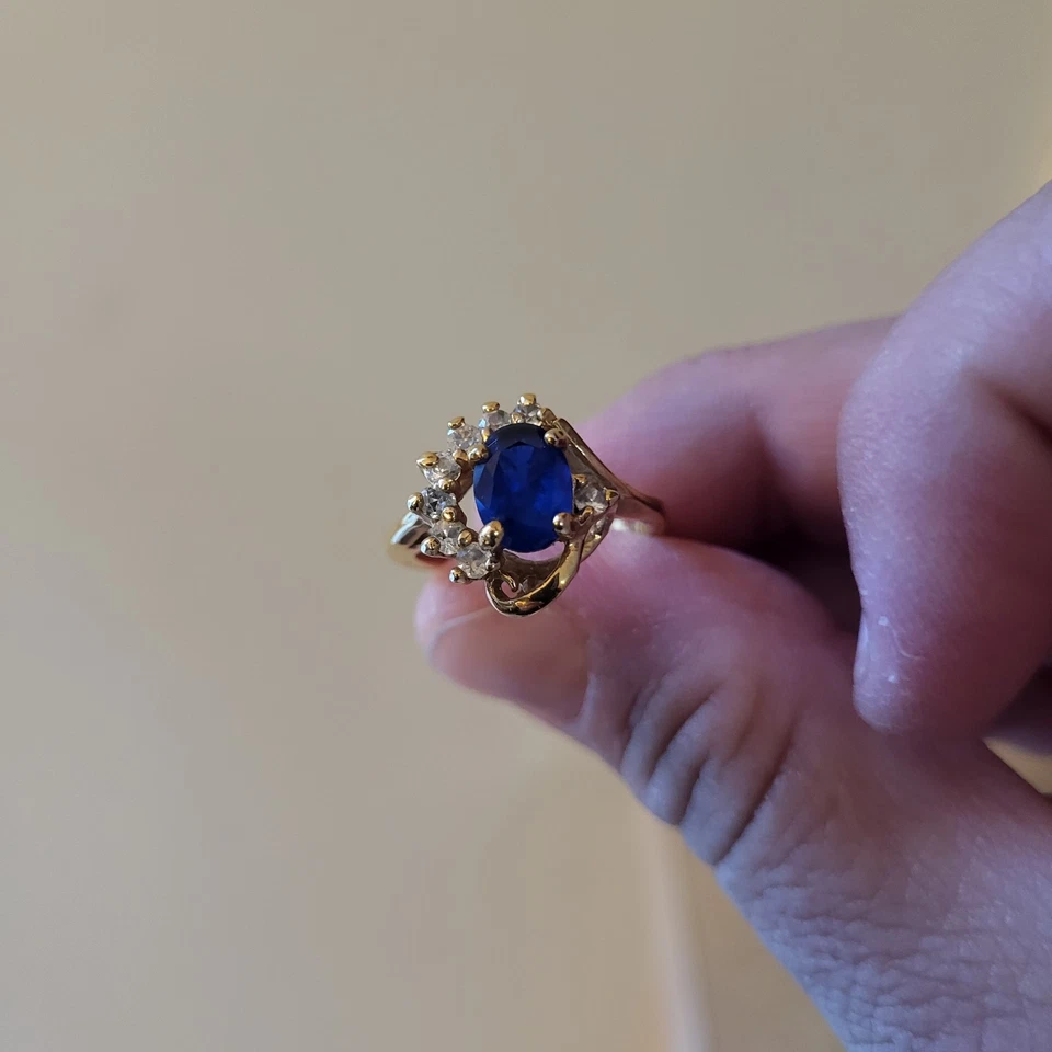 Anillo 14k hgf con zafiro y diamantes 9 cz Foto 2 de 3