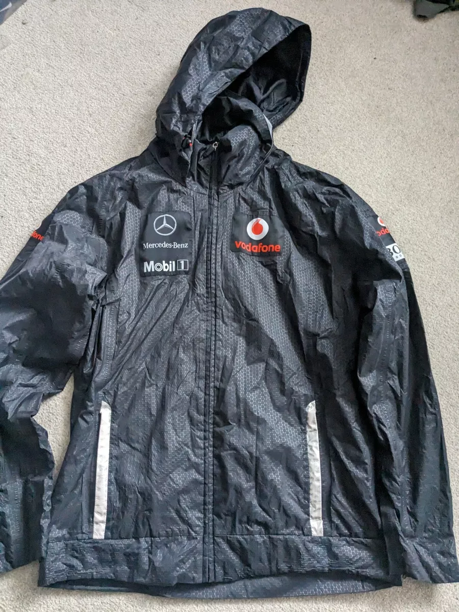 Mercedes benz hotsell rain jacket