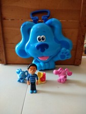 Blues Clues Storage case  figures lot