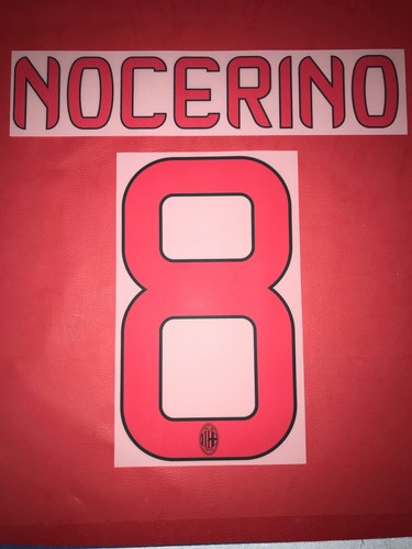 Nocerino e la maglia del Milan: \