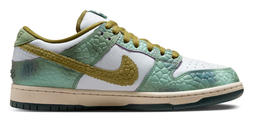 Nike SB Dunk Low x Alexis Sablone 