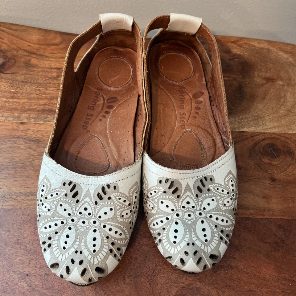 Женские босоножки без шнуровки Spring Step размер 37 кожа кремово-коричневые с цветами - Изображение 2 из 4