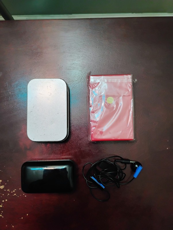 2Pair Tobacco Cig Holder's Case, & Wireless & Wired Earbuds