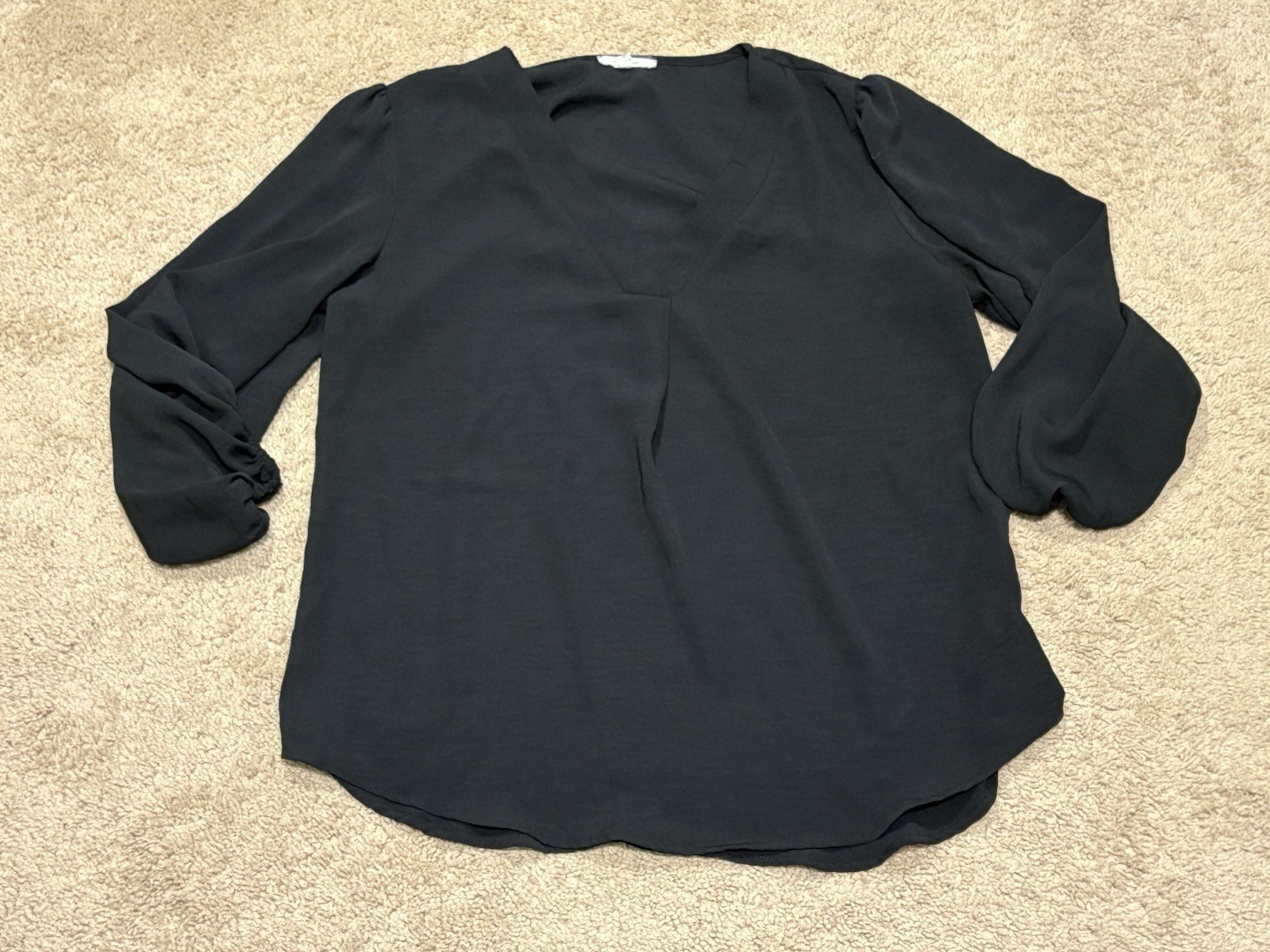 Maurices Womens Shirt Size Medium Black Classic Dressy Flowy Lightweight