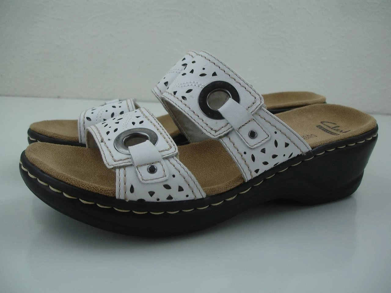 Sandali donna 7 5 M Clarks Lexi alloro pelle bianca tacco zeppa slip on slide
