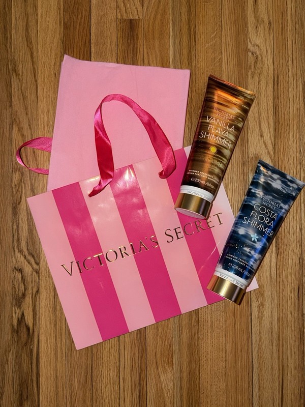 NEW (2) Victoria’s Secret Shimmer Fragrance Lotion Vanilla Playa & Costa Flora