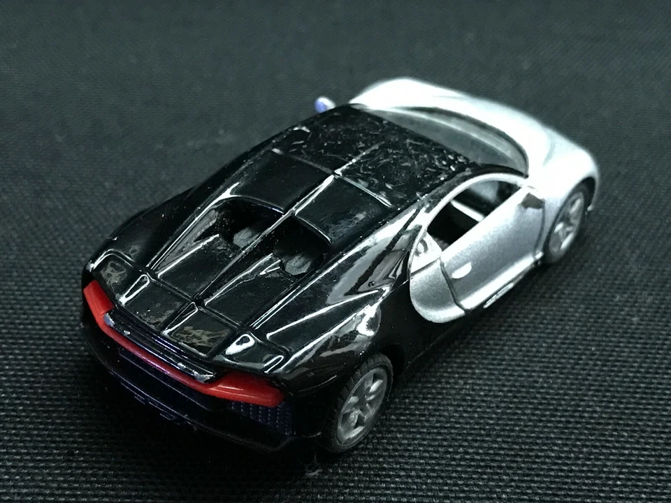 Siku Bugatti Chiron Collectable Scale 1:64 (approx) - Image 4 of 4