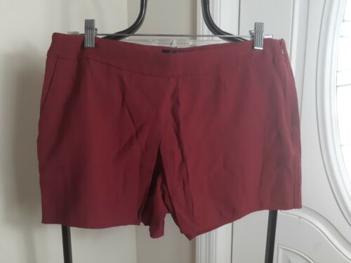 MNG SHORTS RED SHORTS SIDE ZIP SIZE 8 32