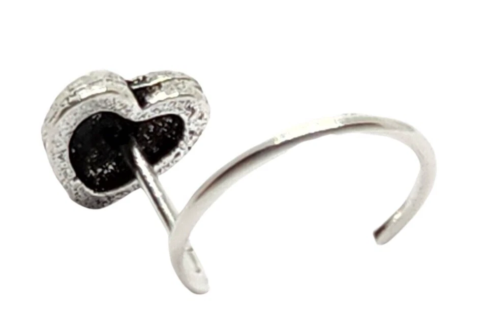 Piercing naso arricciato in argento sterling 925 con borchia cuore fragola 22... - Immagine 4 di 4
