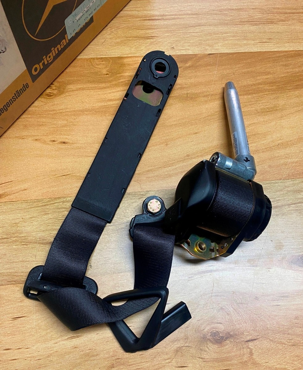 1986-1989 Mercedes-Benz C124 300CE Right Front Seat Belt