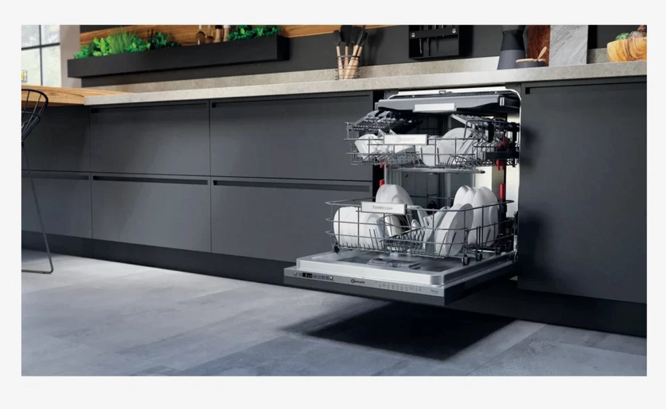 Bauknecht BCIO 3T133 PFE vollintegrierter Geschirrspüler 60 cm  EEK-D - Bild 2 von 4