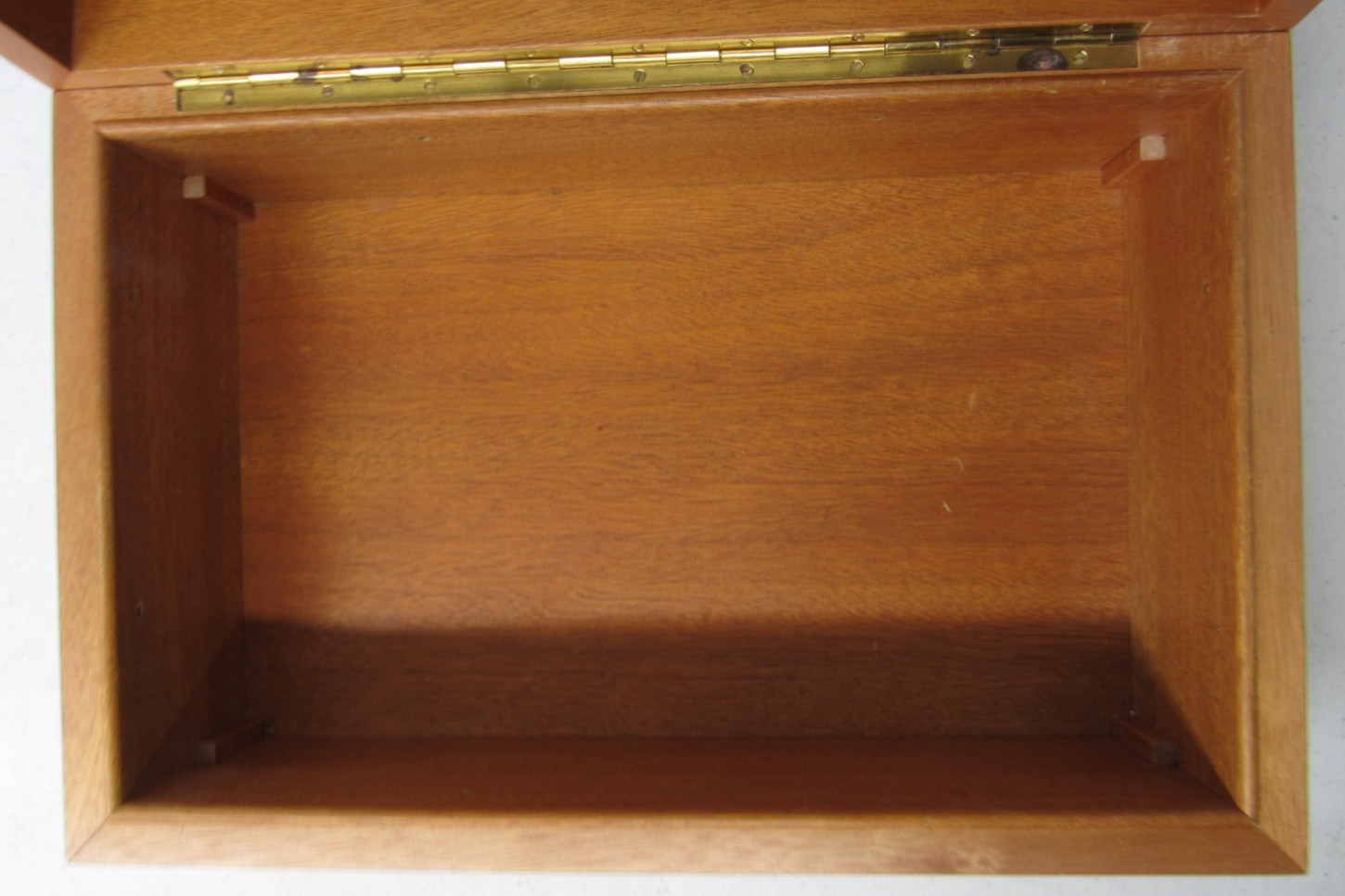 Davidoff Cigar Humidor Swiss-Made 13.75"x5.5"x8.75" w/ Solingen Scissors