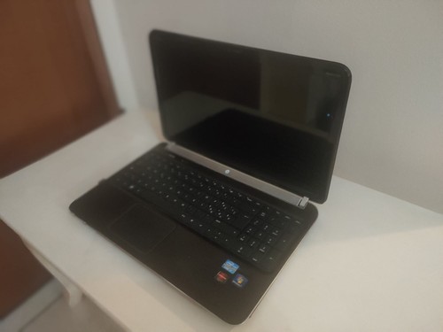 HP Pavilion dv6 15.6" Intel Core i7 Non Funzionante - Per Parti di Ricambio. - Afbeelding 4 van 9