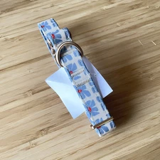 Boots & Barkley Geo White/Blue Floral Fashion Dog Buckle Adjustable Collar Sz M