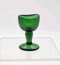 Antique John Bull Emerald Green Glass Eye Wash Cup Patent Aug 14, 1917 