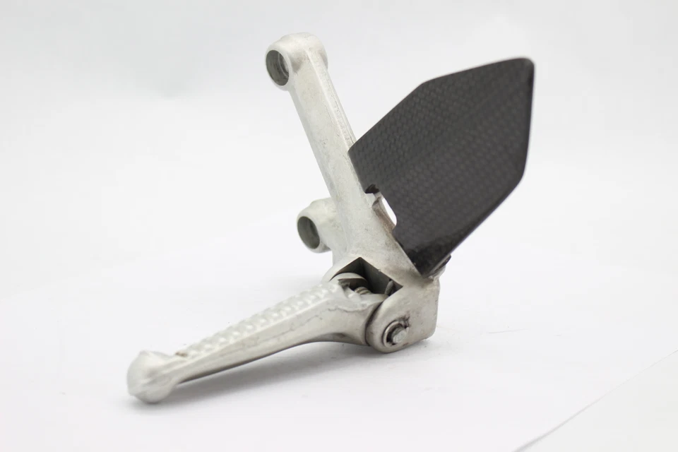 2003 DUCATI 749 BIPOSTO LEFT FRONT FOOT REST PEG STEP 82410841A - Image 3 of 4