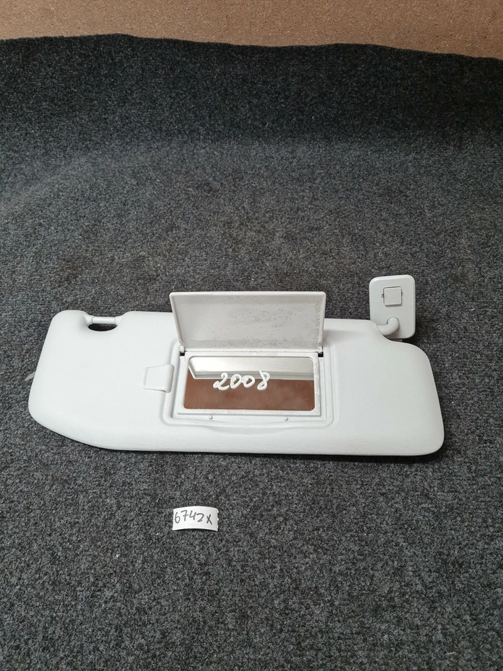 Parasol lateral izquierdo pasajero peugeot 2008 2016 Foto 2 de 3