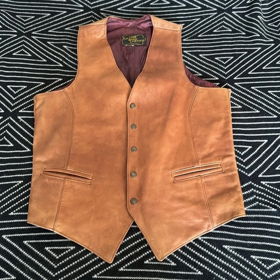 Rare Vintage 1970’s Canadian made all leather both sides brown vest so cool - Image 2 of 4