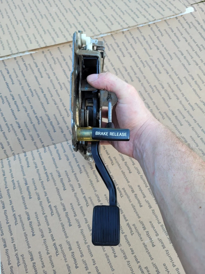 Freio de estacionamento de emergência 1992 1993 1994 1995 1996 Ford F-150 F-250 F-350 Bronco - Imagem 3 de 3