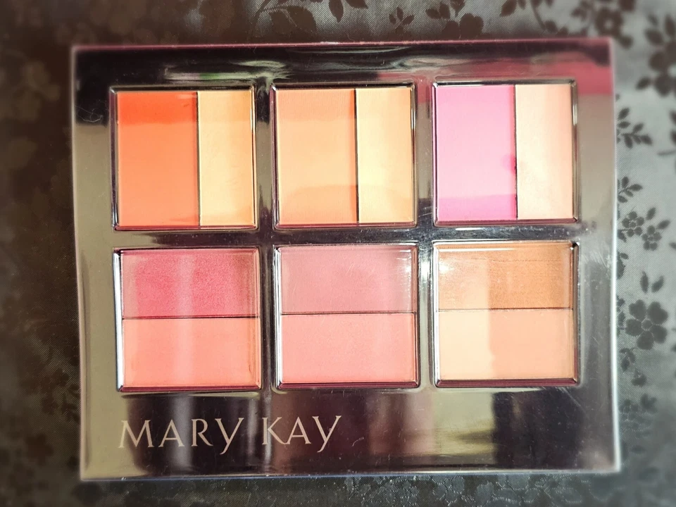 Mary Kay Complete Mineral Powder Cheek Color Palette - Every Shade!! - Read** - Image 3 of 4