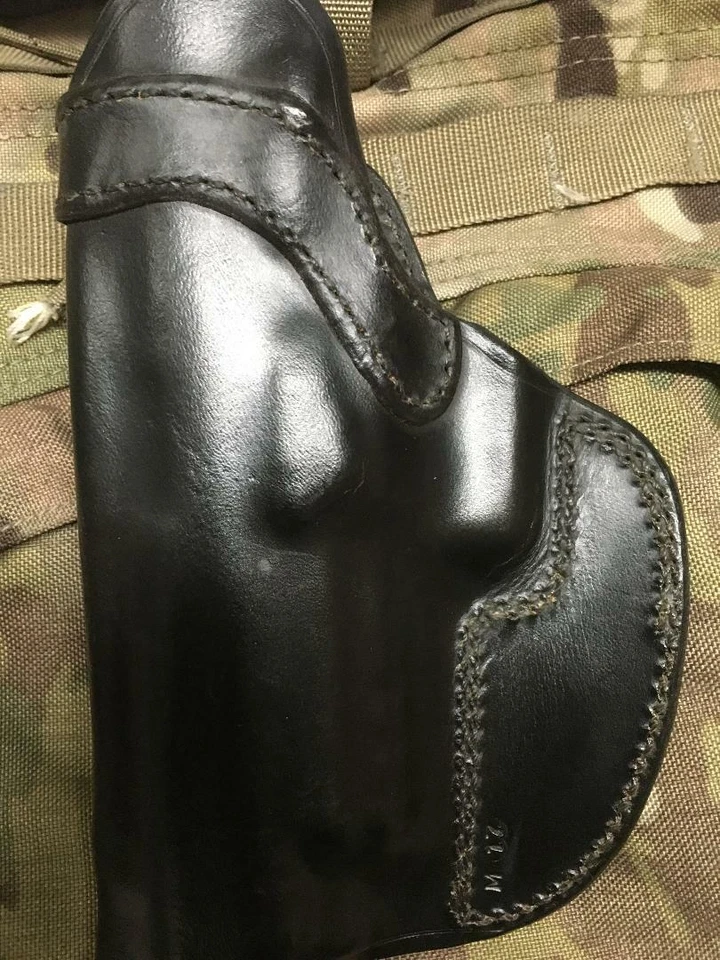 Kramer Horsehide Holster Right Hand IWB #3 Brand New Sig P320 / M17 - Image 3 of 4