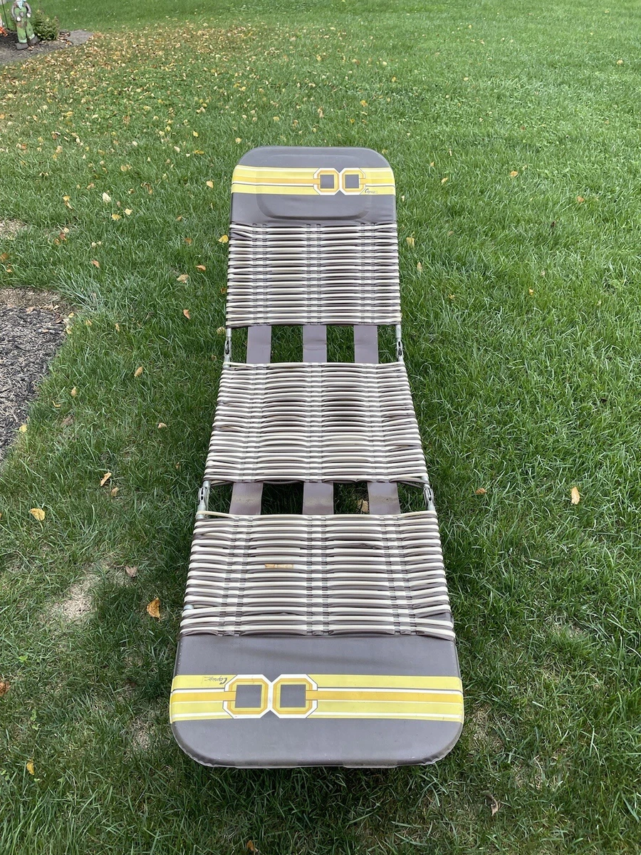 Tri fold pool lounge chair deals
