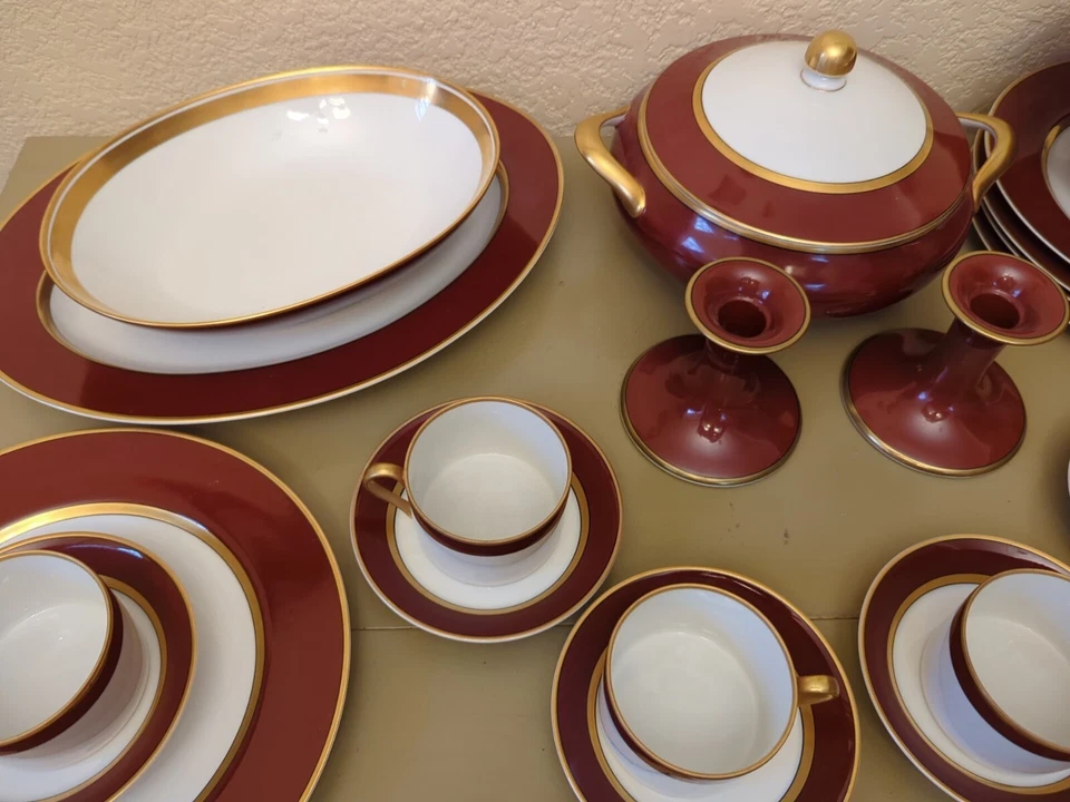 De colección Fitz & Floyd Renaissance Cinnabar 8 piezas Setting 1978 Veg & Soup Bowls 31 piezas Foto 4 de 4