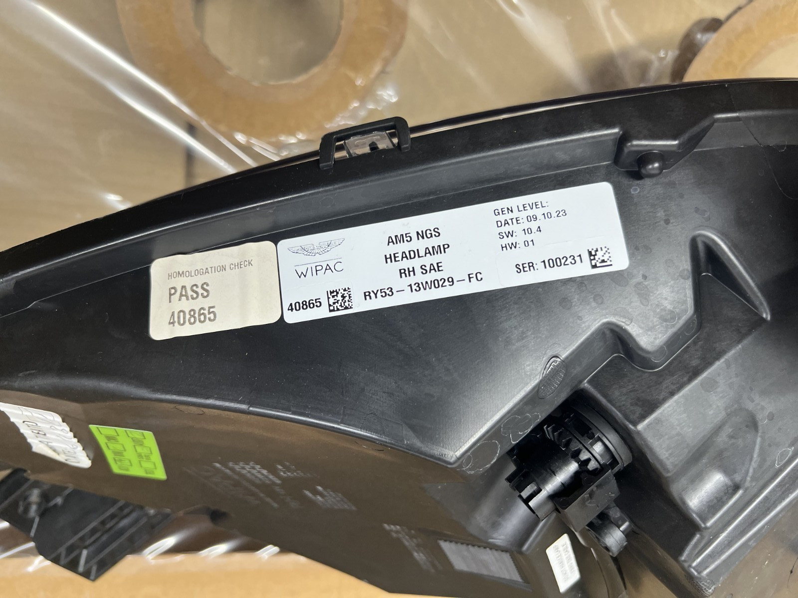 2024-2025 ASTON MARTIN DB12 RIGHT PASSENGER SIDE RH HEADLIGHT LED OEM