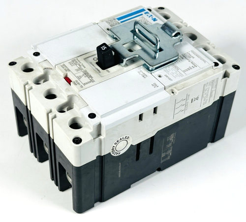 Disjoncteur Eaton PDG23M0015TFFL 3 pôles 600 V 15 A boîtier moulé défense de puissance - Photo 2/5
