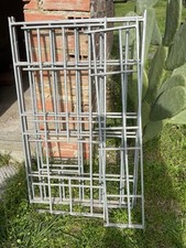 Inferriate per finestre Grate In Ferro Ringhiere Recinzioni