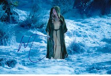 Elle Fanning Autogramm signed 20x30 cm Bild