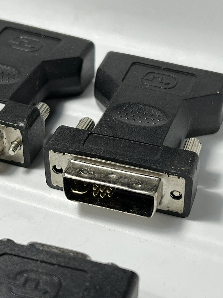 8 PC LOT, DVI-I Male to VGA Female Port Replicator Adapter Converter 51J0248 - Image 2 of 4
