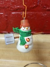 2000 Hallmark - Max - The Snowmen of Mitford