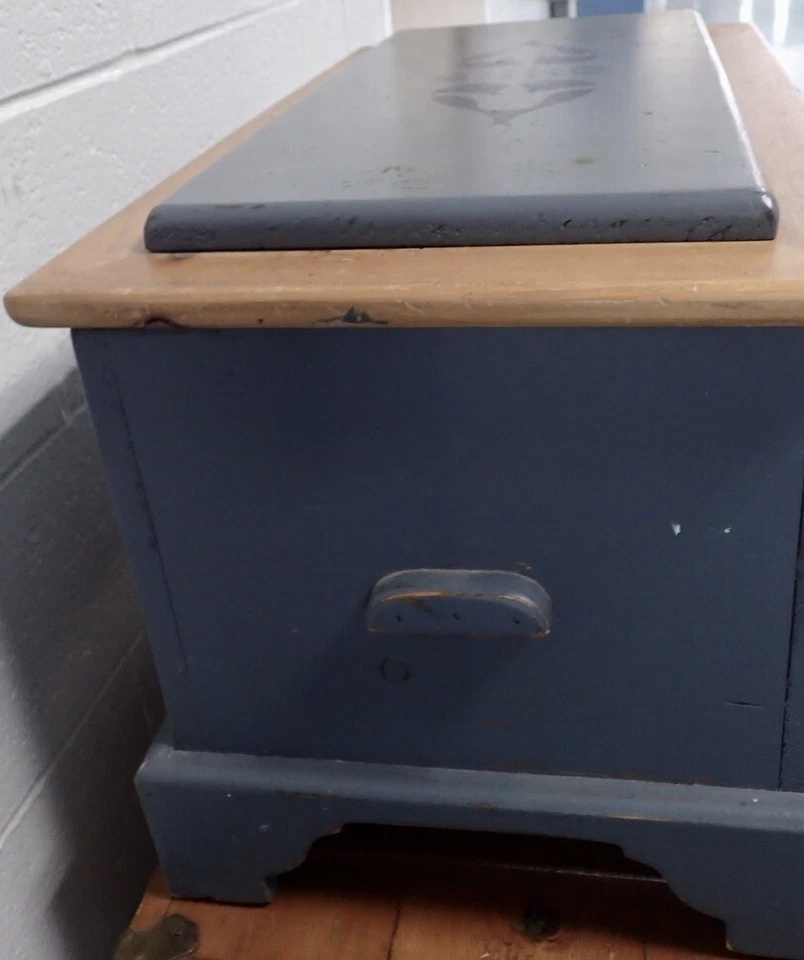 Distressed Blue Painted Pine Rustic Trunk Country Farmhouse Chest 28" - Image 3 of 4