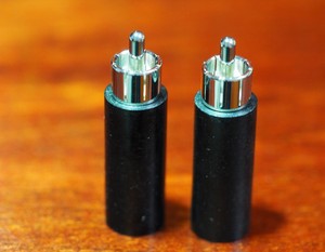 Duelund-RCA-plugs-one-pair-Rhodium-plated-no-plastic-material-superb-sound