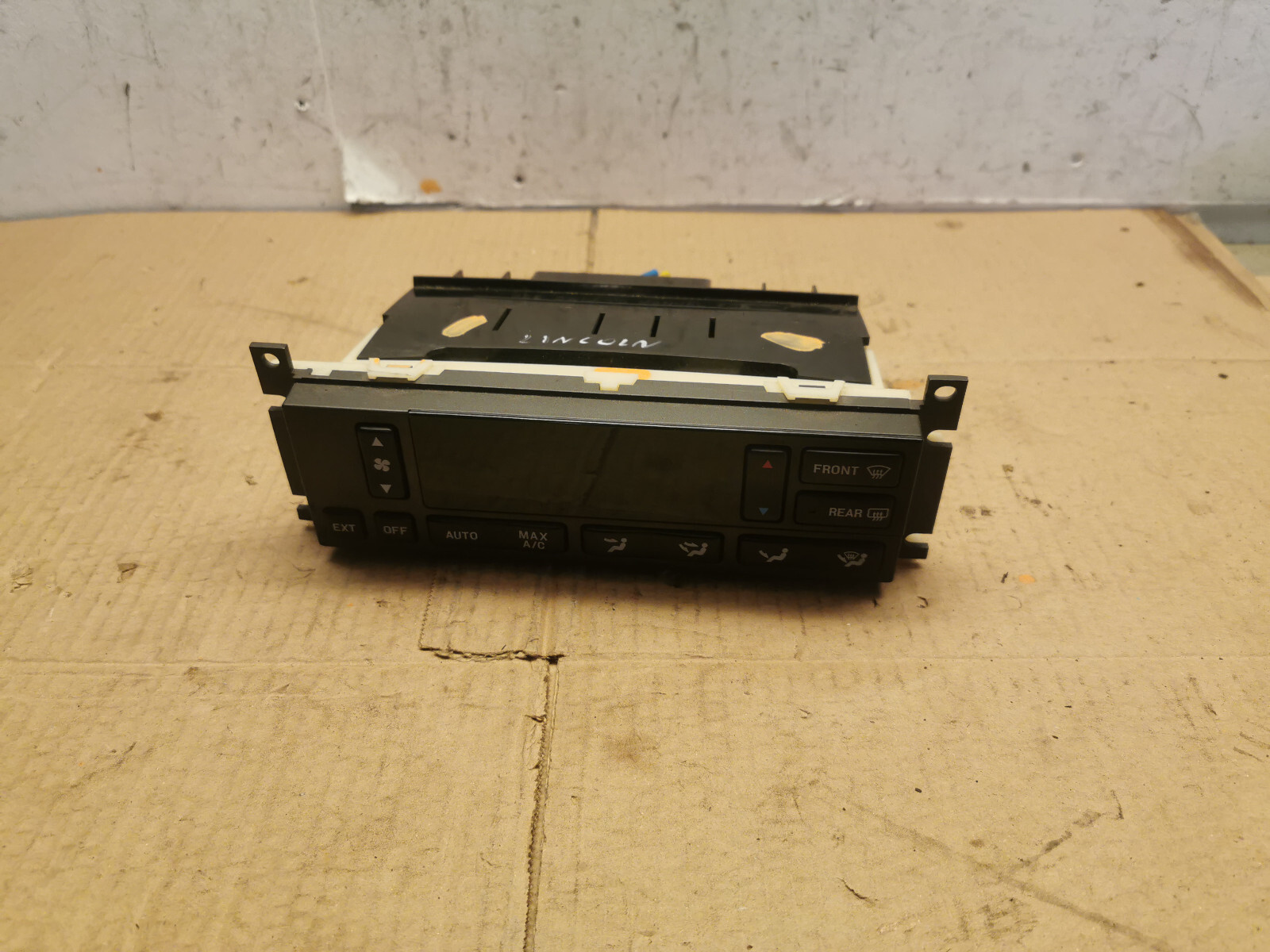 Picture 2 of 8
