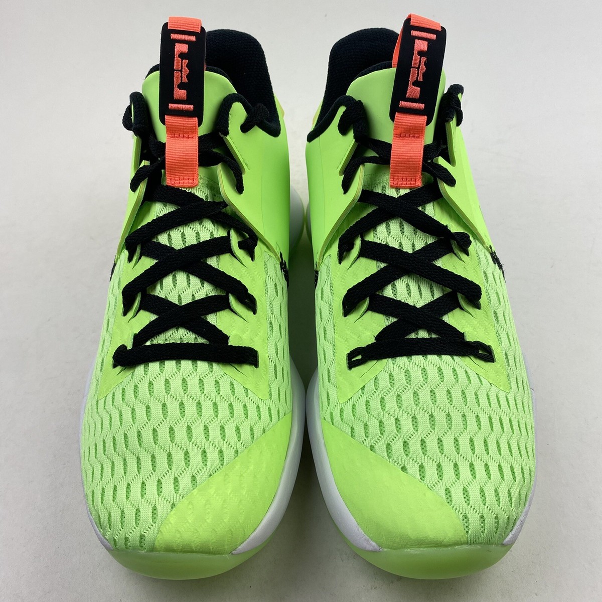 Nike Sneakers Mens 10.5 LeBron Witness 6 CQ9380-300 Green Basketball Athletic Nike LeBron Witness 5 Grinch Lime Green Basketball Shoes  main image 3