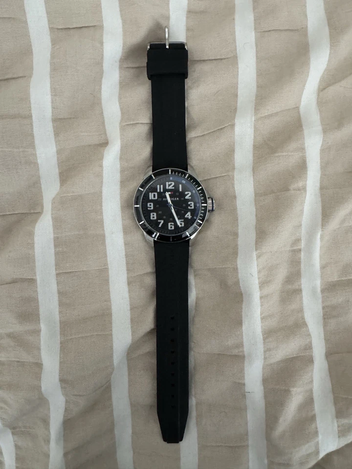 Tommy Hilfiger Men’s Quartz Watch TH.153.1.100.1700 – Never Worn–Stainless Steel - Image 2 of 4