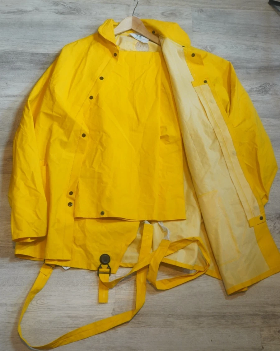 BOSS MANUFACTURING COMPANY WATERPROOF FISHING OVERALLS AND JACKET YELLOW XXL
