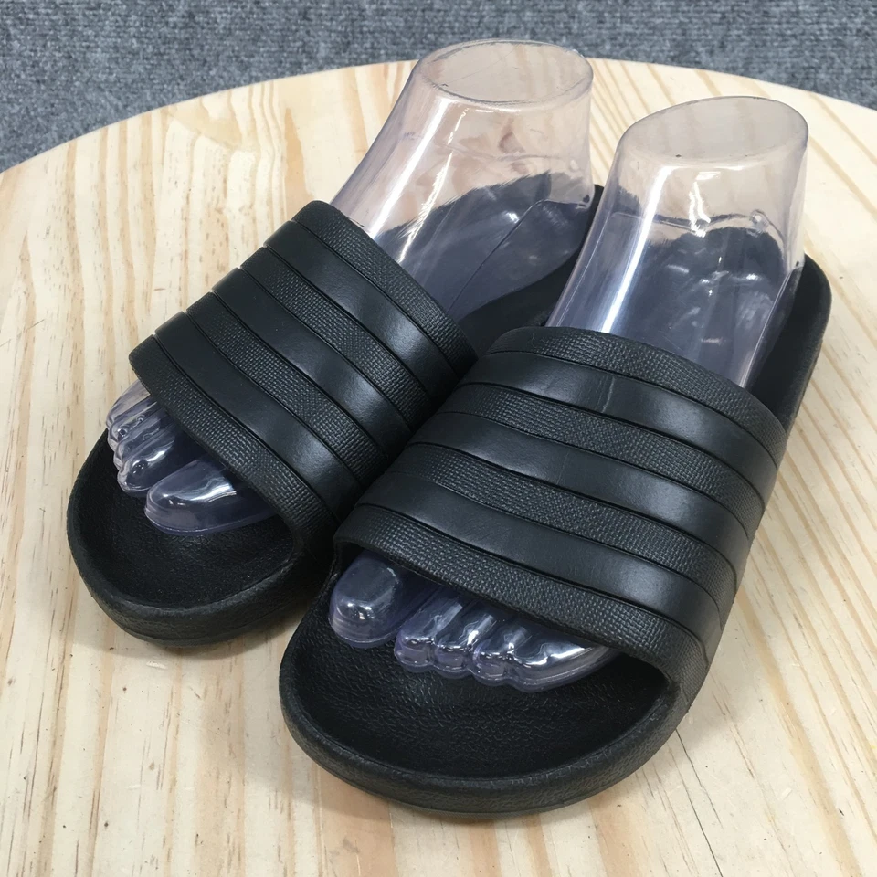 Sandalias Adidas para mujer 7 Adilette Aqua Slide negras sin cordones cómodas punta abierta planas Foto 3 de 4