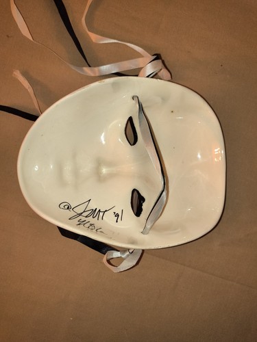 Máscara de porcelana firmada Mardi Grass Nueva Orleans 7,5" de largo vintage 1991 - Imagen 2 de 2