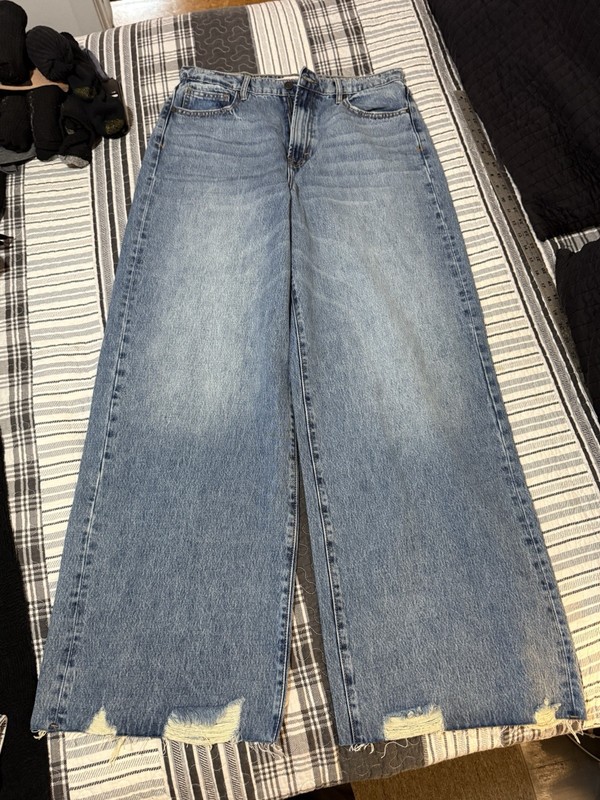 Hidden Los Angeles Wide Leg Women’s Jeans Size 30X32 Distressed Boho Hippie Y2K